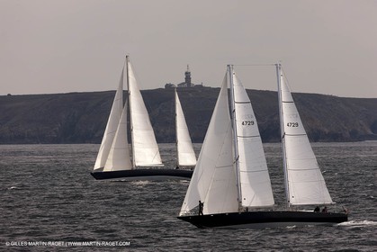 19 05 2010- Sein - (FRA,56)  -  Pen Duick III and Pen Duick VI in the Sein island straight
