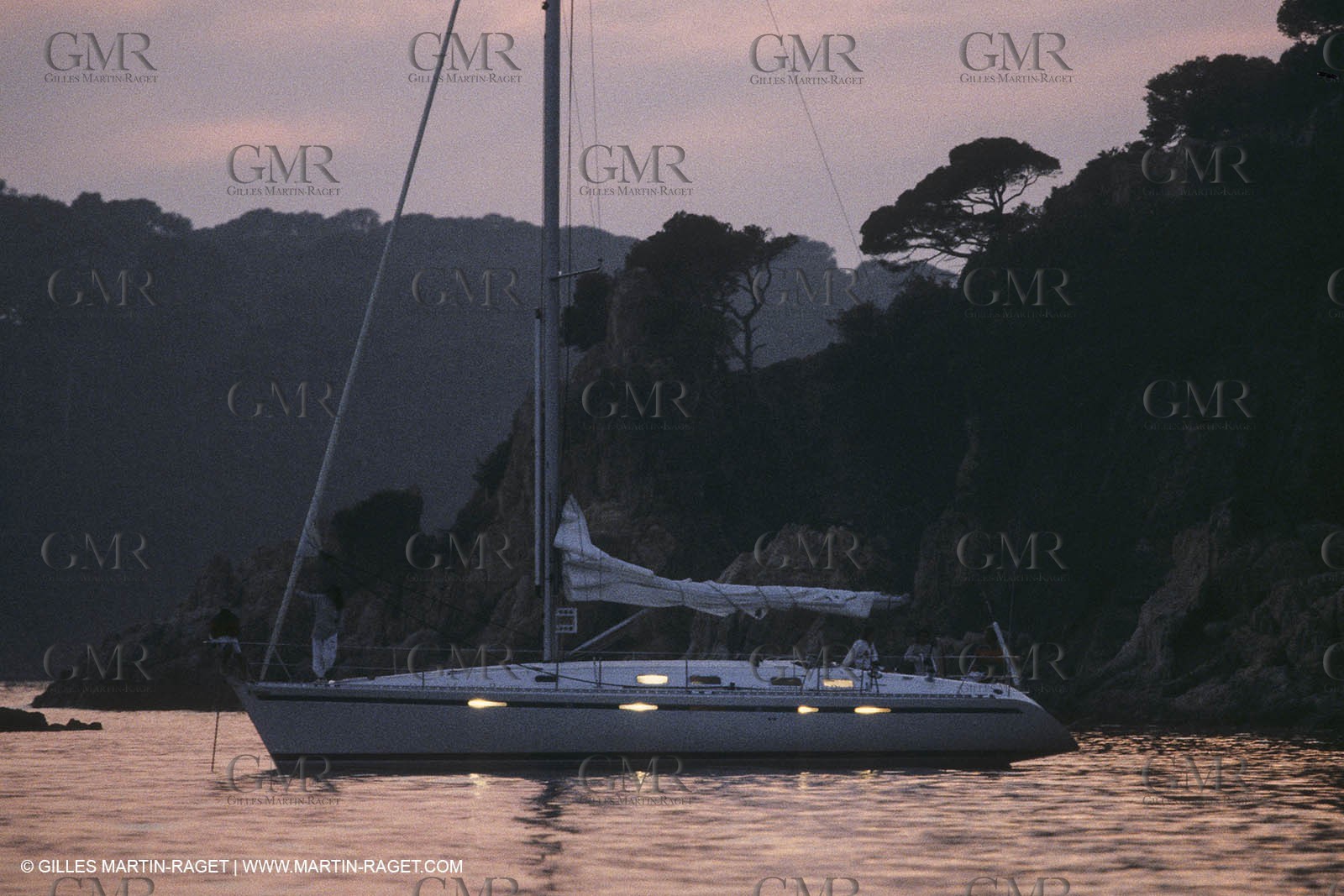 Sailing, Cruising, monohulls at the mooring, voile, croisière, monocoques au mouillage