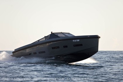11 11 2009 - Saint Jean Cap Ferrat (FRA,06) Wally Yachts - Wallypower 55