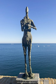 Oeuvre de Germaine Richier, Le Grain, 1955, au musée Picasso d'Antibes