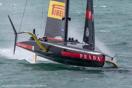 10 12 2020 - Auckland (NZL) - 36th America's Cup - Practice Sessions - Day 2 -Luna Rossa Prada Pirelli Team