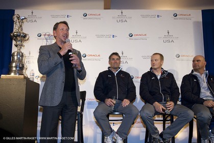 19 02 2010 - Valencia (ESP) - 33rd America's Cup - BMW ORACLE Racing - USA Victory Tour - Day 1 - Leaving Valencia