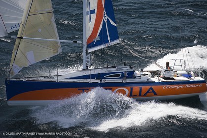 06-26-2007 - FIGARO II - THEOLIA - Skipper : Robert Nagy - Training off Marseille (south France) with strong wind conditions