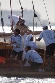 20 11 2010 - Dubai (UAE) - Dubai Louis Vuitton Trophy - Traditionnal dhow races for competing teams