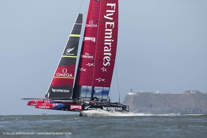 23 05 2013 - San Francisco (USA,CA) - 34th America's Cup - May Training, 3 AC72 in the bay for the first time