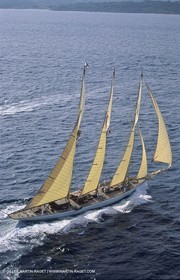 Sailing, Classic yachts, Nioulargue 1992,  Saint-Tropez (FRA,83)