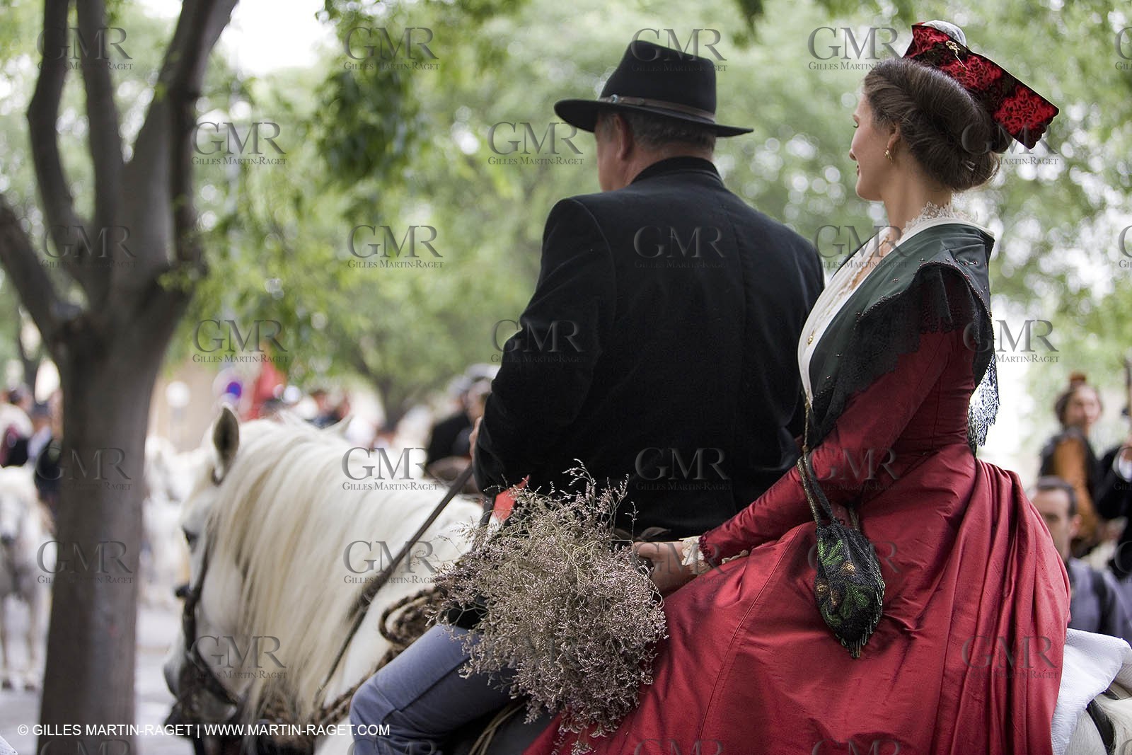 Arlésiennes in costume - Gardians (cow-boys) celebration - Arles