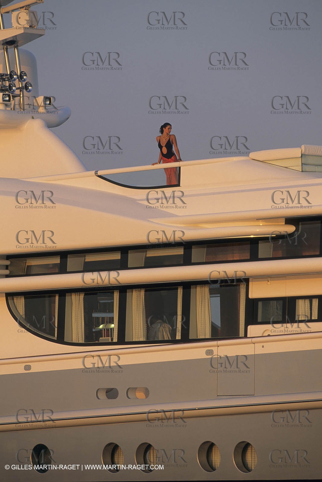 Super Motoryachts, Thunder B