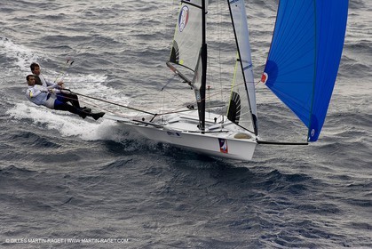 26 04 2007 - 2007 Semaine Olympique Française - Hyères (South of France) - Day 5 - Team France - 49er - LAGRAVIERE-CHRISTIDIS