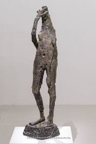 02 05 2023, Paris (FRA), oeuvre de Germaine Richier, Exposition Centre Pompidou 2023,  La Forêt 1946, Bronze patiné sur base en pierre, Fondeur : Alexis Rudier, Paris, 116 x 29 x 31,5 cm, Fondation Marguerite et Aimé Maeght, Saint-Paul-de-Vence