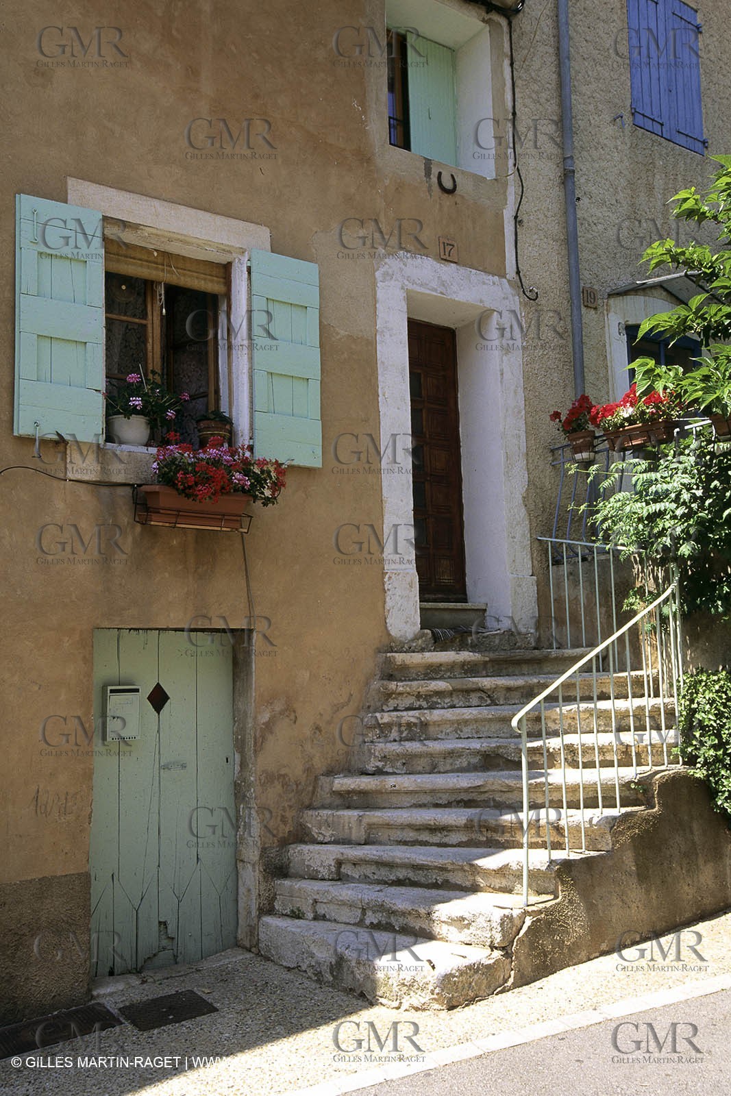 Saint Saturnin les apt (Fra,84)