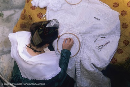 France, Provence, Traditions, Boutis et piqués, traditional cloths from Provence