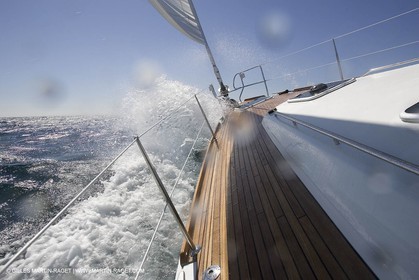 Crusing monohull sailing