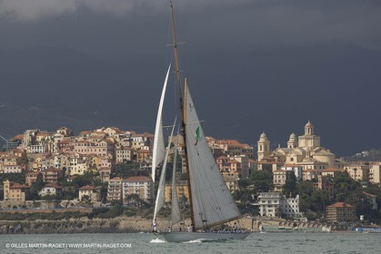 Sept. 2006 - Moonbeam IV