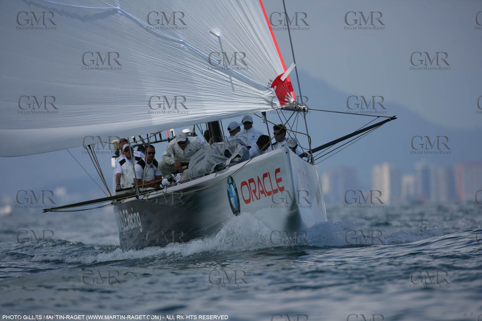 29 04 2007-Valencia (Spain)- 32nd America's Cup - Louis Vuitton Cup - RR2 - Day1 - BMW ORACLE Racing