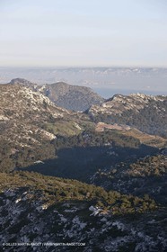 04 04 2009 - Marseille (FRA, 13) - Les Calanques - Collines de la Cayolle et rade nord