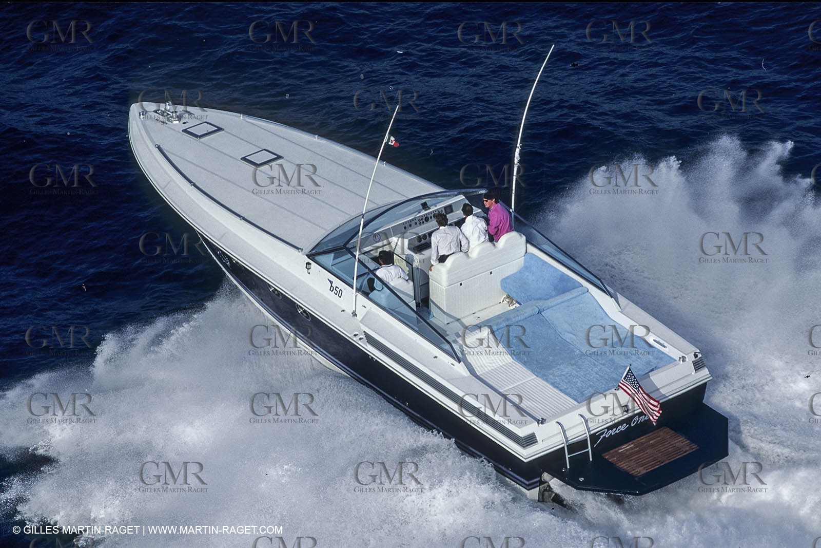 Powerboating, Cruising, running