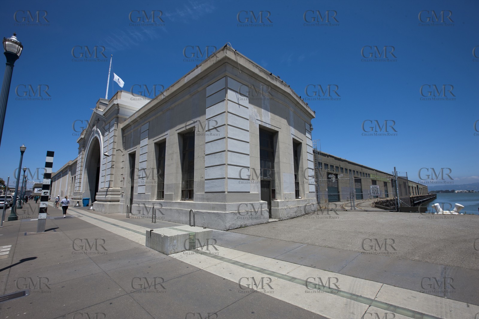 07 06 2011 - San Francisco (USA,CA) - 34th America's Cup - Event sites -  The Piers in their state of origin - Pier 19