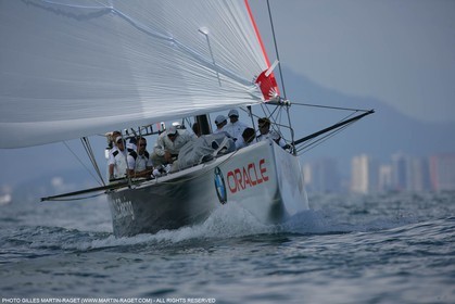 29 04 2007-Valencia (Spain)- 32nd America's Cup - Louis Vuitton Cup - RR2 - Day1 - BMW ORACLE Racing