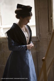 04 03 2007 - Arles - Queen of Arles and her assistants - winter costume trials