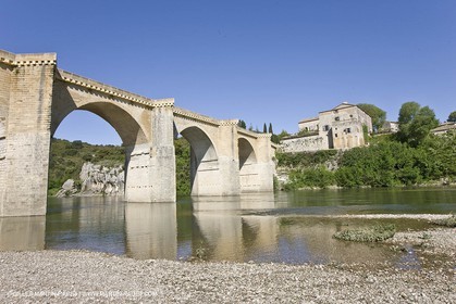 28 04 2009 - Ste Anastasie (FRA, 30) - Atlas Nîmes Métropole - campagne 2009 - Pont Saint Nicolas