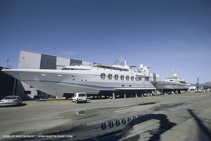 Super Motor Yachts,