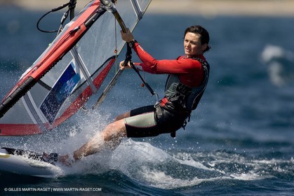 27 04 2007 - 2007 Semaine Olympique Française - Hyères (South of France) - Day 6 - Medal Race - Team France - RS:X : Faustine Merret
