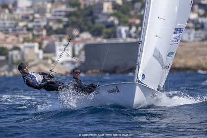 16 09 2022, Marseille (FRA), 470 Class, Paris 2024 Olympic Games, Sailing, 470 mixed dinghy, trainings, Camille Lecointre Jeremie Mion (FRA)