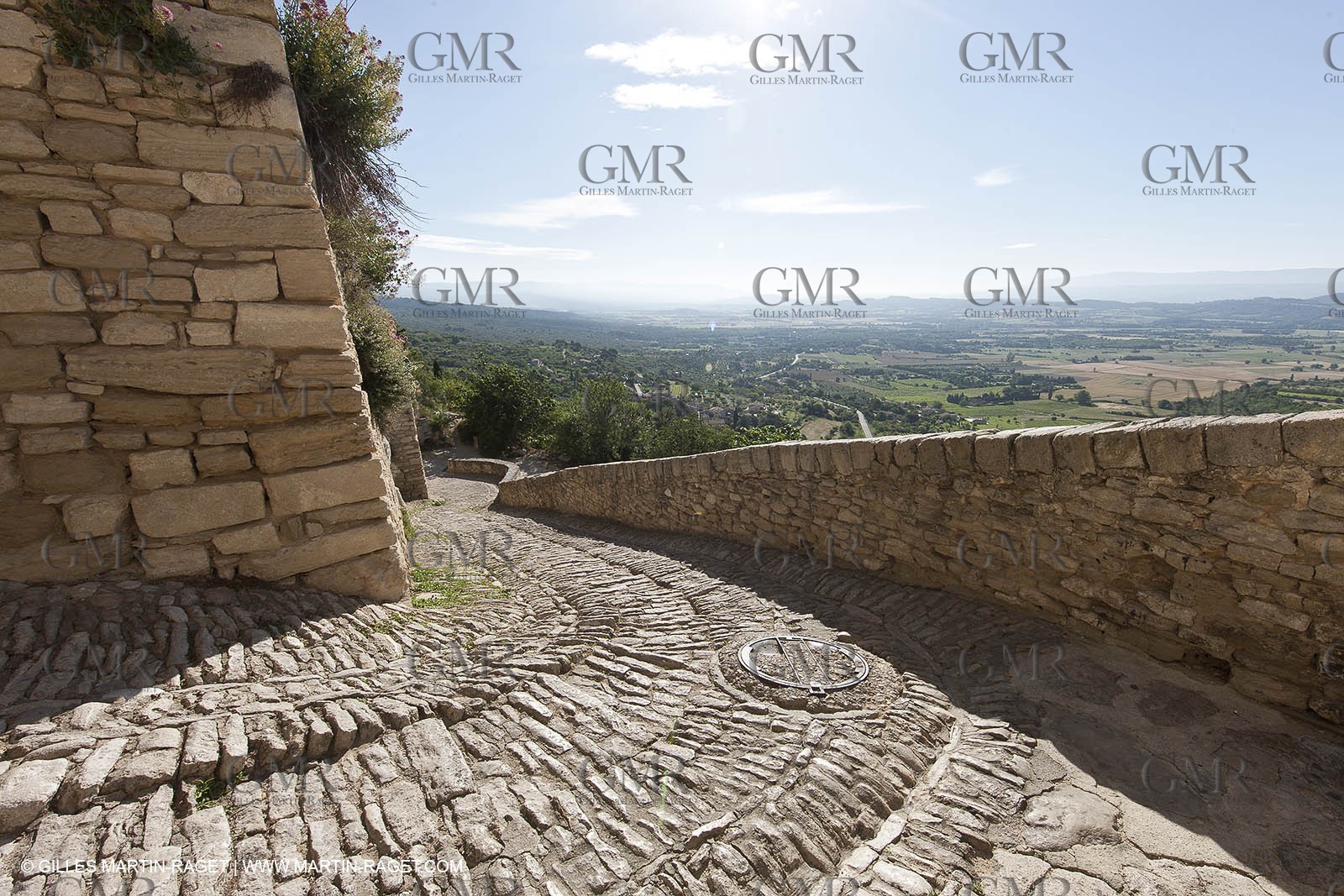 10 06 2012 - Gordes (FRA, 84)