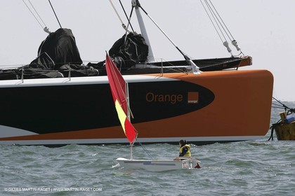 Record Atlantique 2004 - Orange II de retour à la Baule