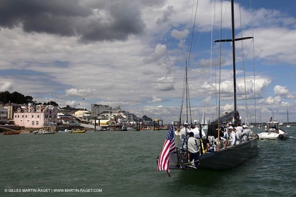 02 08 2010 - Cowes (UK, IOW) 1851 Cup -  BMW ORACLE Racing - Training Day.