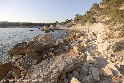 08 09 2009 - Marseille (FRA, 13) - Les Calanques - Cap Canaille et falaises Soubeyrannes