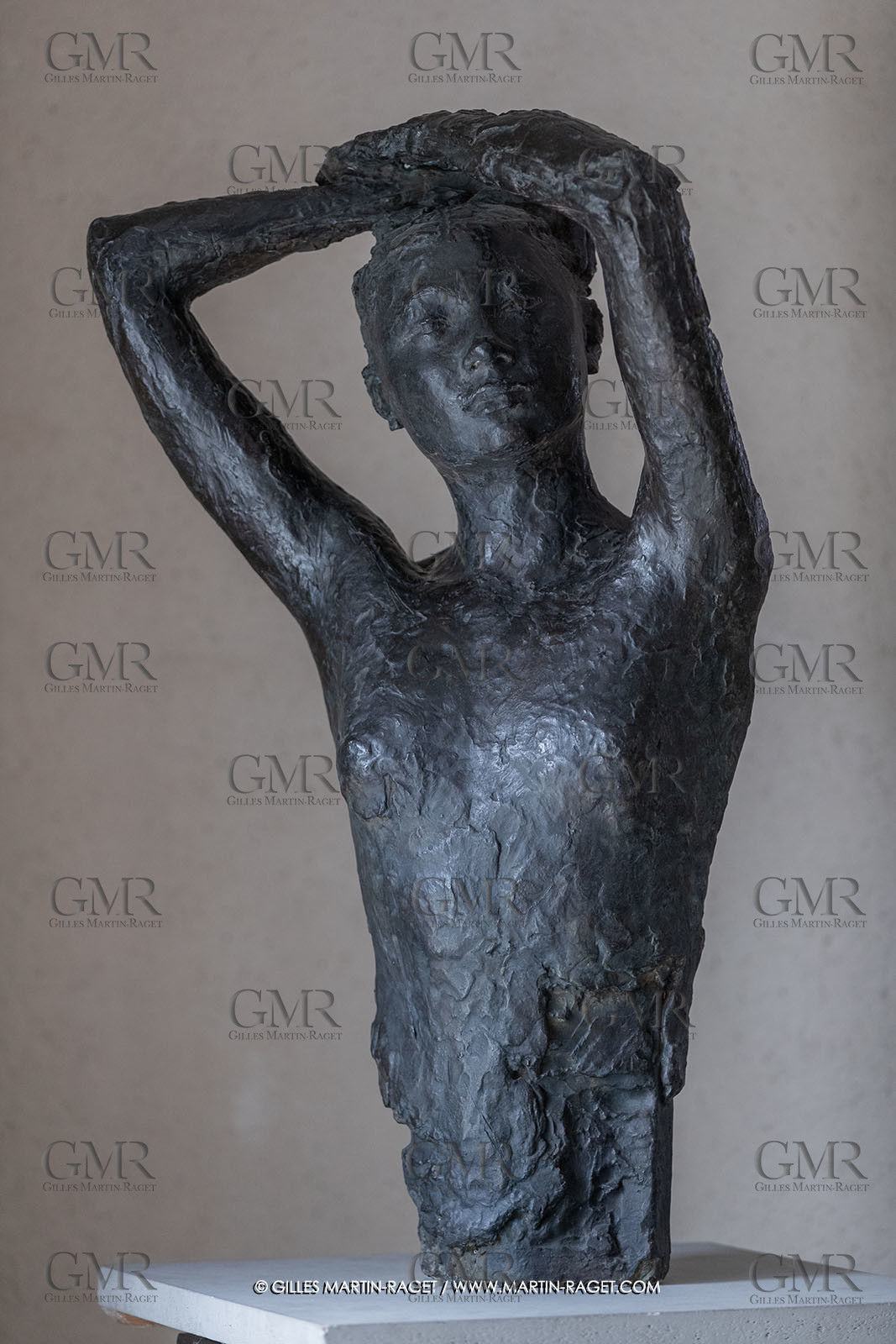 01 06 2023, St Rémy de Provence, Oeuvre de Germaine Richier, Sava Alexandra 1944, bronze patiné foncé, Exemplaire d'exposition, fondeur : Susse, Paris, 82,5 x 50 x 37 cm, collection famille Germaine Richier