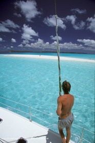 Cruising - People - Doing nothing