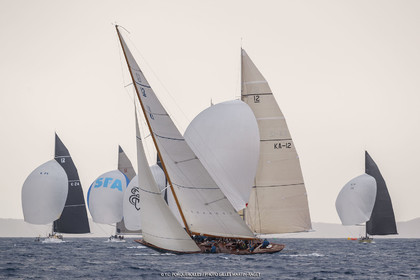 19 06 2024, Porquerolles Island (FRA), Championnat du monde des 12 m JI 2024, Race Day 1