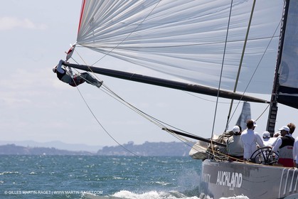 26 01 2009 - Auckland (NZL) - Louis Vuitton Pacific Series - BMW ORACLE Racing - Training
