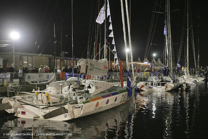 27 10 2006 - Saint Malo (FRA) - Route du Rhum 2006 - Dock ambiances
