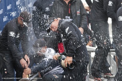 14 02 2009 - Auckland (NZL) - Louis Vuitton Pacific Series - Racing Day 14 - Challenger final
