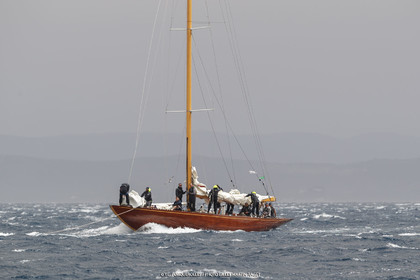 19 06 2024, Porquerolles Island (FRA), Championnat du monde des 12 m JI 2024, Race Day 1