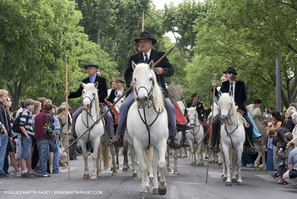 Arlésiennes en costume - Fête des Gardians - Arles