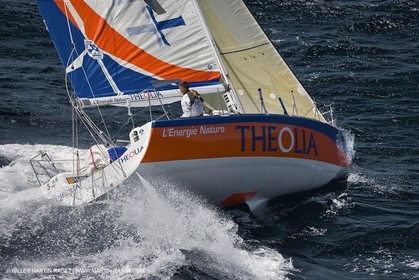 06-26-2007 - FIGARO II - THEOLIA - Skipper : Robert Nagy - Training off Marseille (south France) with strong wind conditions