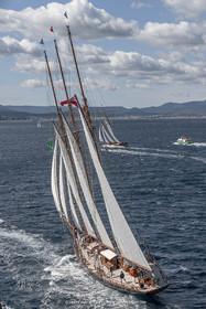28 09 2022? Saint-Tropez,(FRA,83), Les Voiles de Saint-Tropez 2022 Régate N° 2 poup les modernes, navigation libre pour les grandes goélettes
