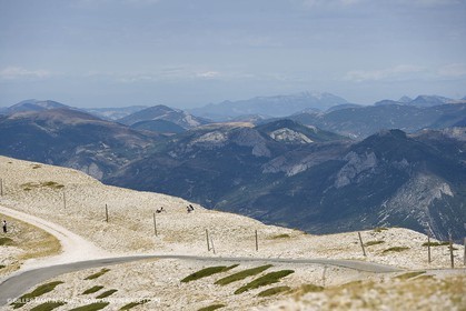 19 08 07 - Haute Provence, Paysages vus depuis le sommet de la montagne de Lure (FRA, 04)