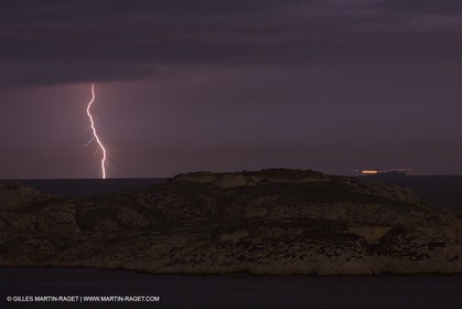 Thunderstorm over Planier island lighthouse - Marseille (FRA,13) - 18 06 2014