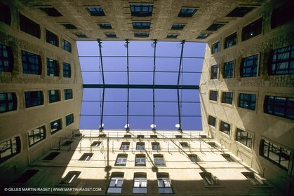 Marseille historical heritage (check keywords for more infos), Les docks