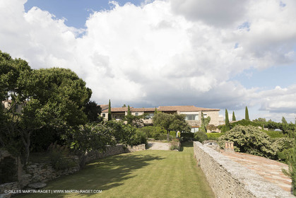 08 06 2018,Gordes (FRA,84) Hôtel Les Bories