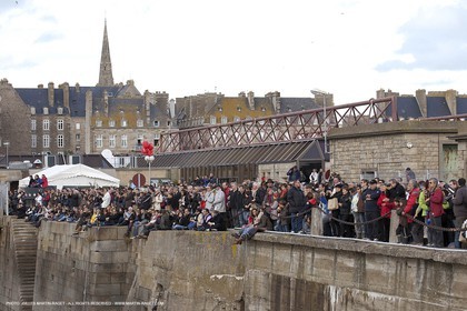 29 10 2010 - Saint Malo (FRA, 35) - Route du Rhum 2010 - Ambiances à Saint Malo avant le départ