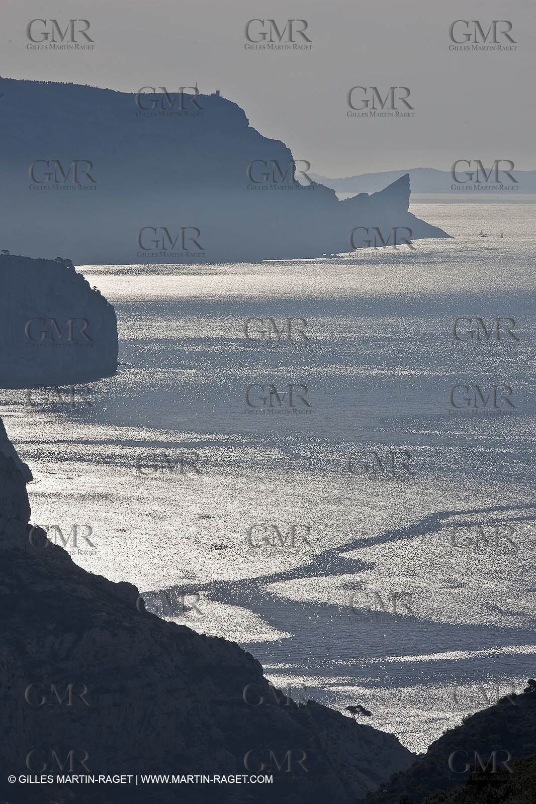 04 04 2009 - Marseille (FRA, 13) - Les Calanques as seen from the Baou Rond summit (Sormiou heights)