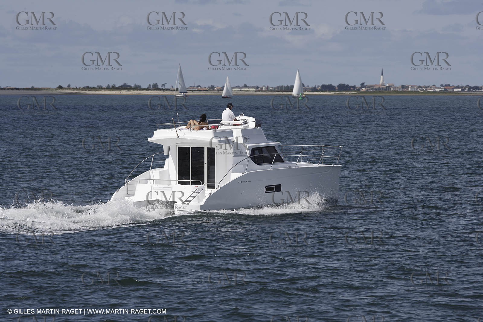 23 07 07 - La Rochelle - Chantier Fountaine Pajot - Highland