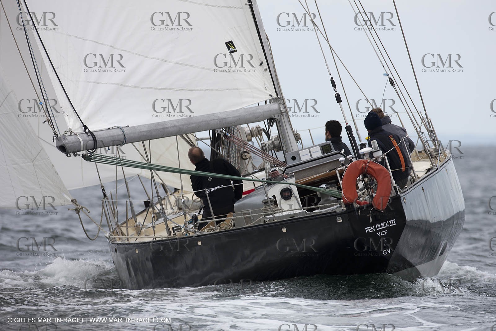 19 05 2010- Lorent- (FRA,56)  -  Pen Duick III